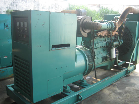 金阳租赁发电机- 发电机碳刷磨损的原因是什么